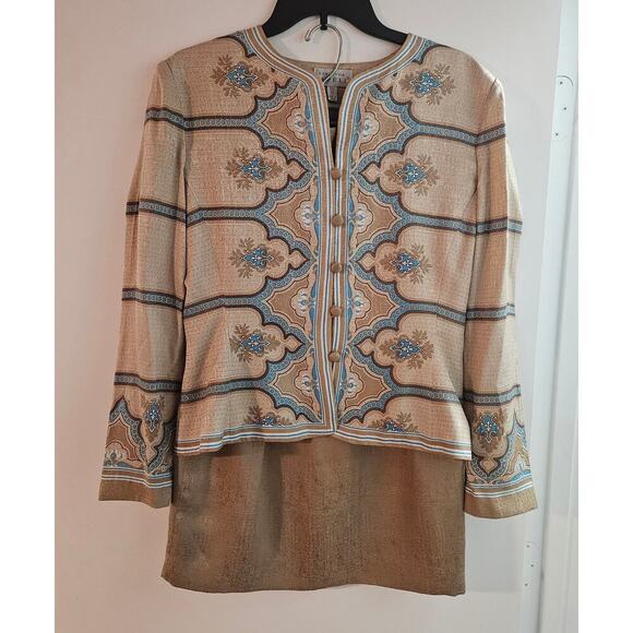 Adrianna Papell Jackets & Blazers - Women's Adrianna Papell Silk 2 Pierce Dress Suit Size 10